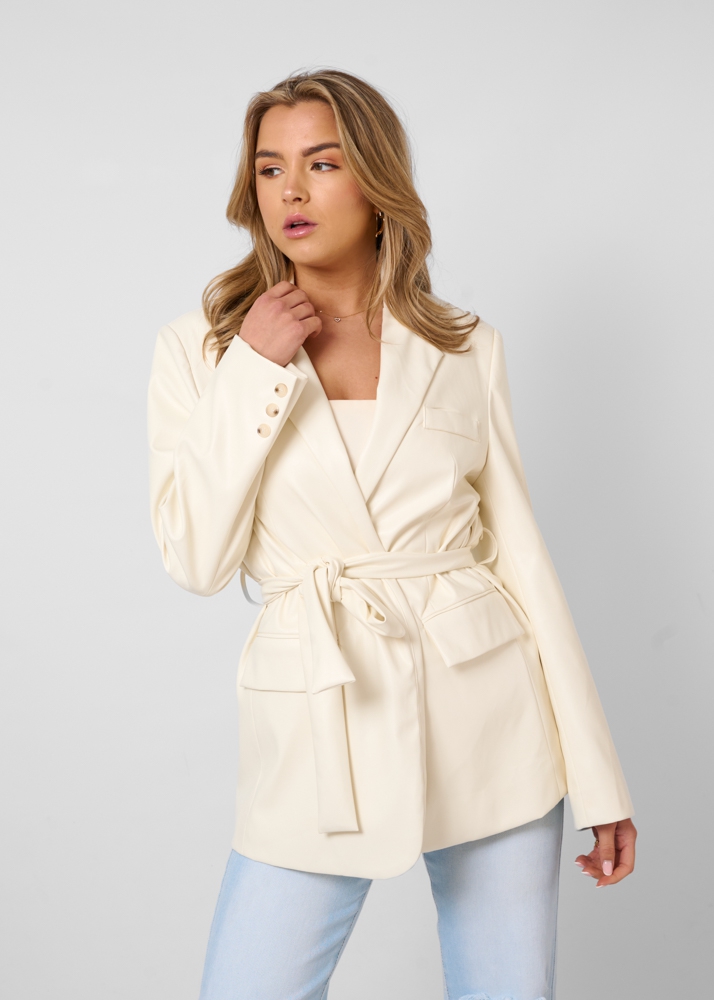 Classic but better blazer by Rosalie