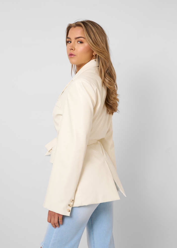 Classic but better blazer by Rosalie