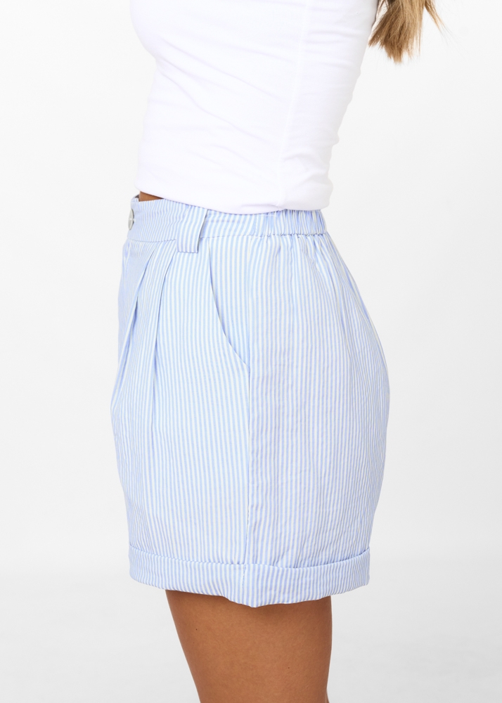 Isabella short blauw