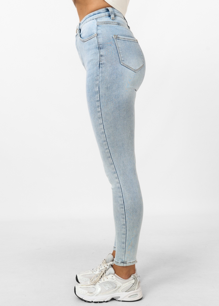 Skinny jeans skyblauw