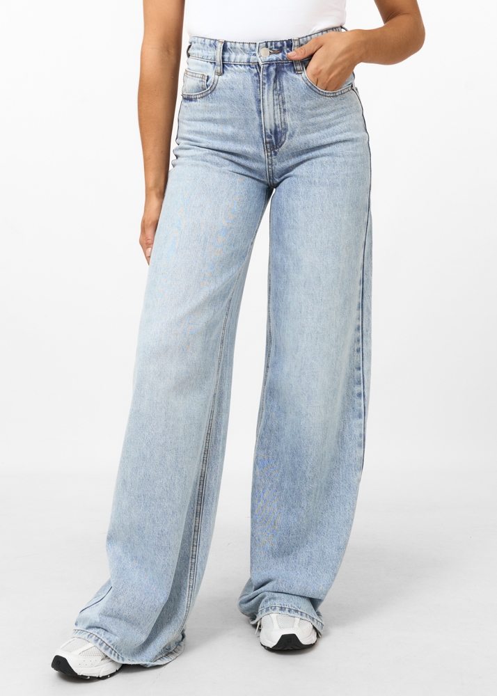 Wide leg jeans sky blauw