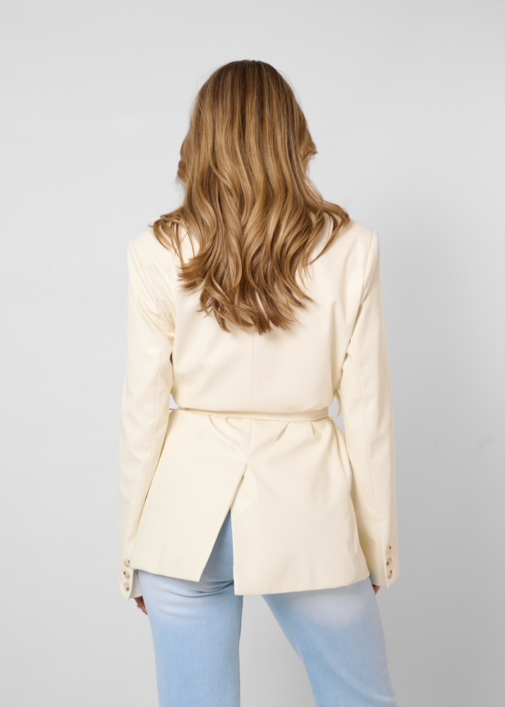 Classic but better blazer by Rosalie