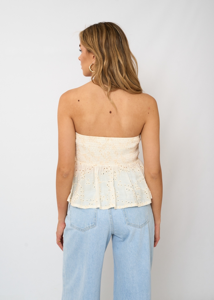 Puck embroidery top wit